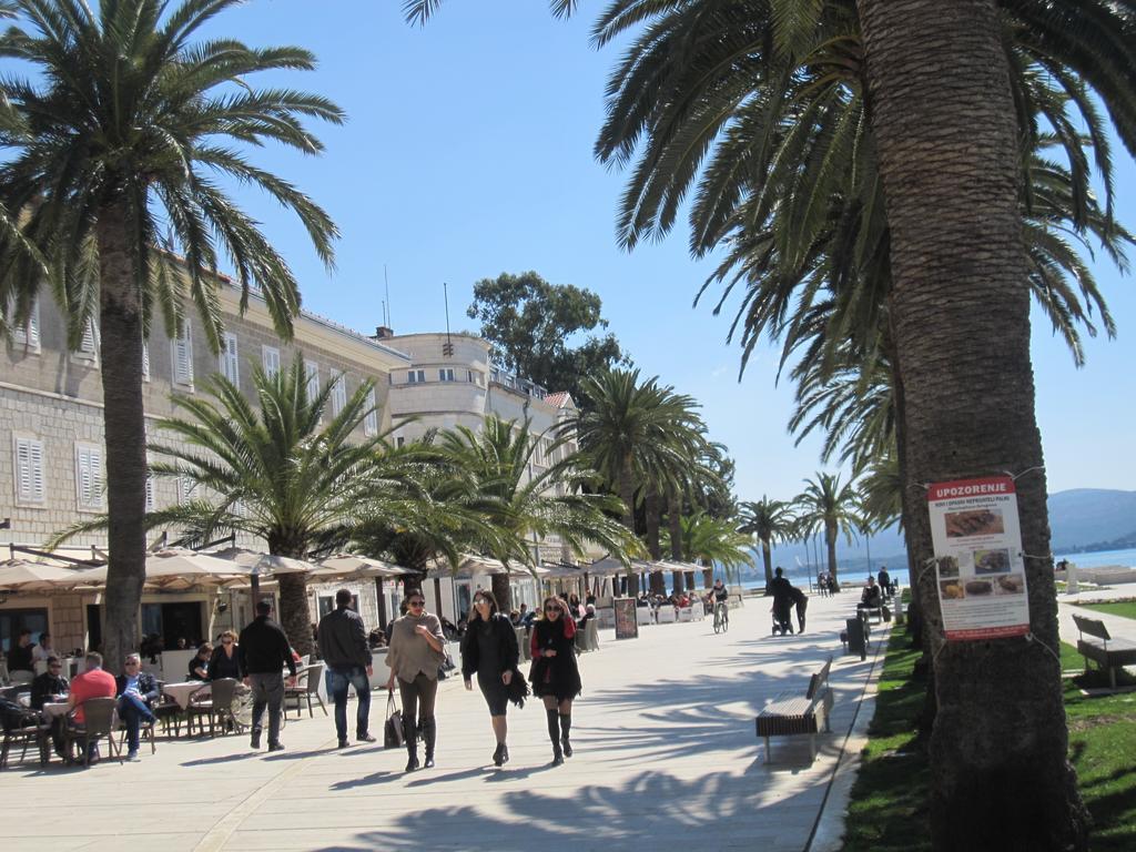 Apartments Delfin Tivat Luaran gambar