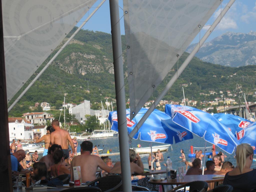 Apartments Delfin Tivat Luaran gambar